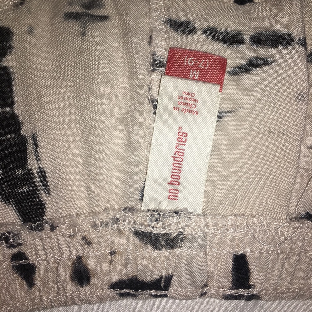 Shorts - Picture 2 of 3
